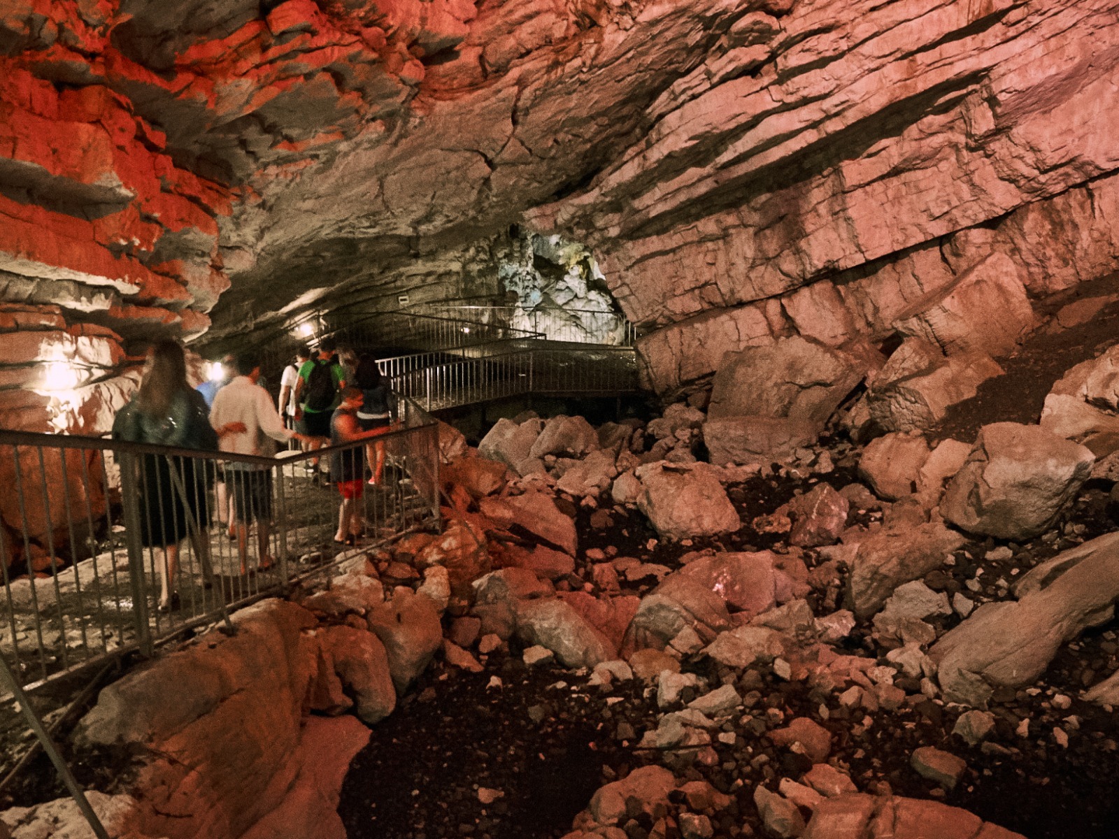 Воронцовская пещера 