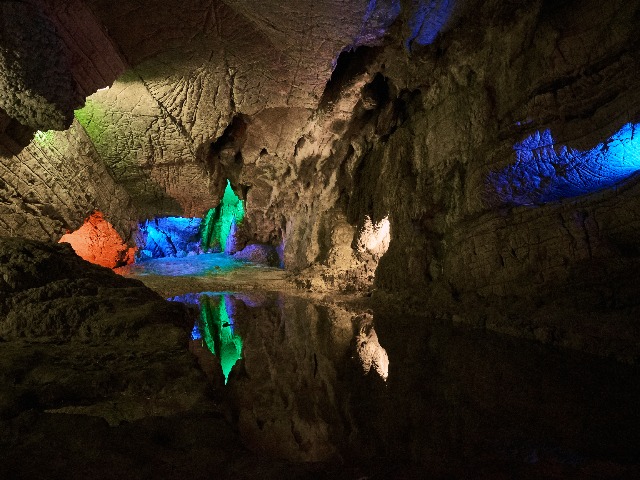 Воронцовские пещеры и Навалишинский каньон