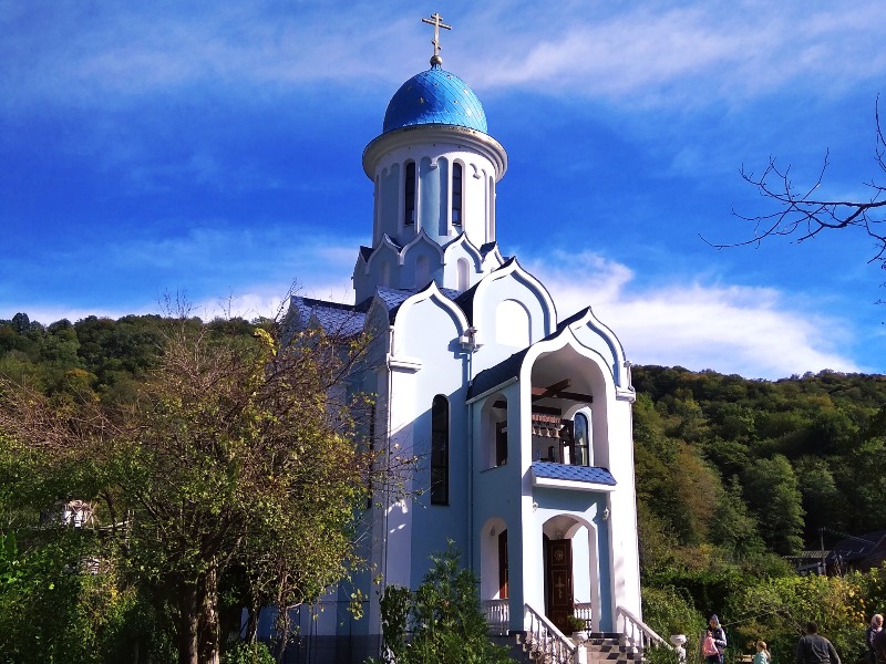 Храм