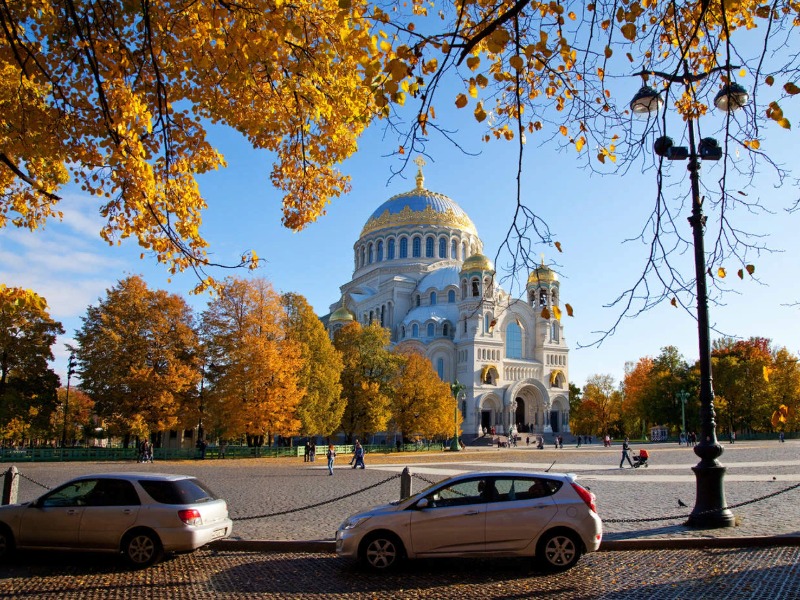 В городе  