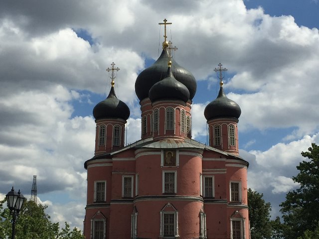 Индивидуальная экскурсия в Донской монастырь и его некрополь — фото 3