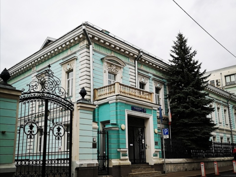 Индивидуальная экскурсия в Москве: По следам прекрасных дам - индивидуальная экскурсия в Москве пешком длительностью 1.5 часа с количеством участников до 10 человек цена экскурсии 7000₽