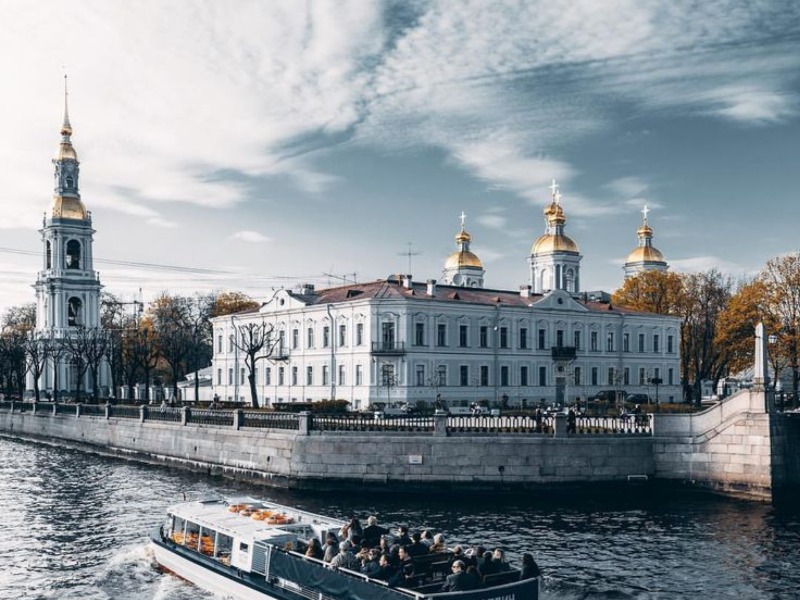 Индивидуальная экскурсия в Петербурге: пышный и бедный - индивидуальная экскурсия в Санкт-Петербурге пешком длительностью 2 часа с количеством участников до 5 человек цена экскурсии 3100₽