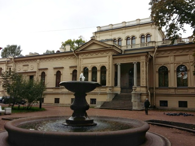 Дворцы петербургской знати