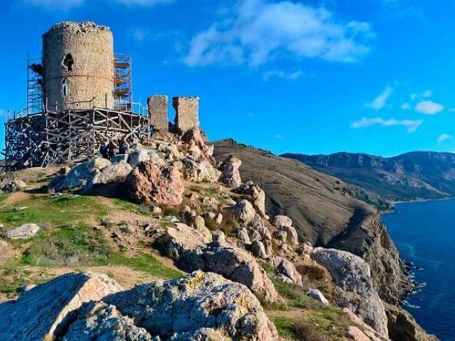 Индивидуальная экскурсия "Секретная Балаклава" из Севастополя — фото 2