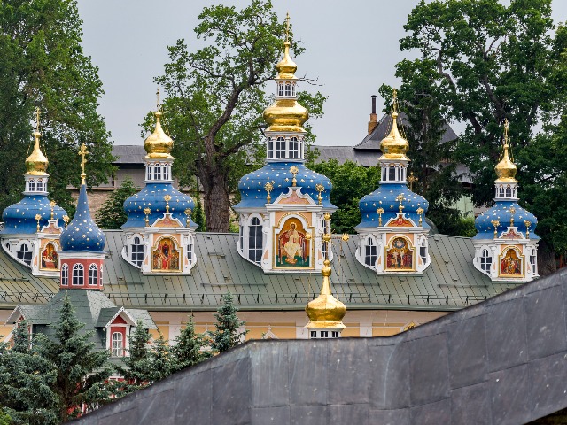 Обзорная автобусная экскурсия «Псков – Изборск – Печоры» — фото 2