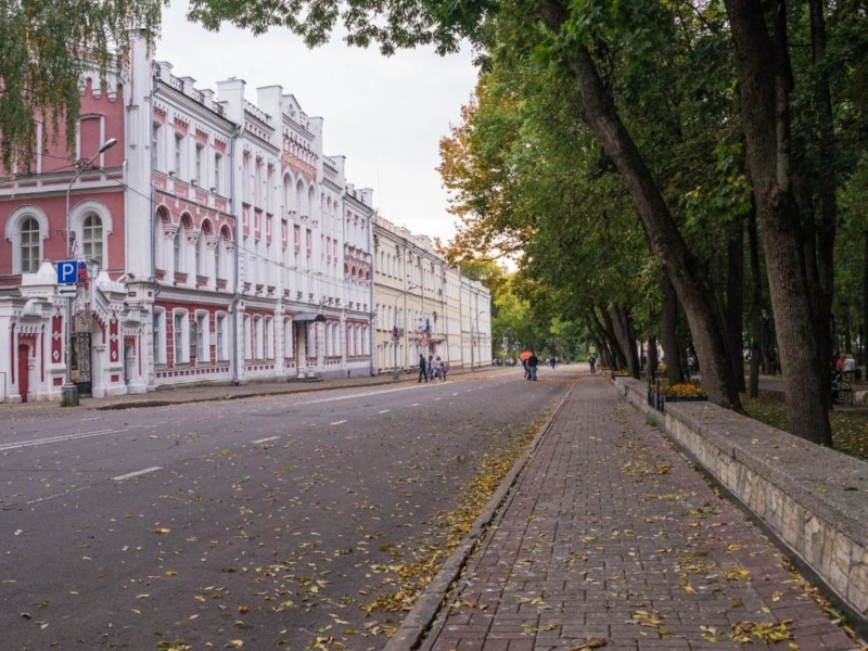 Здание художественной галереи на ул. Коммунистической  