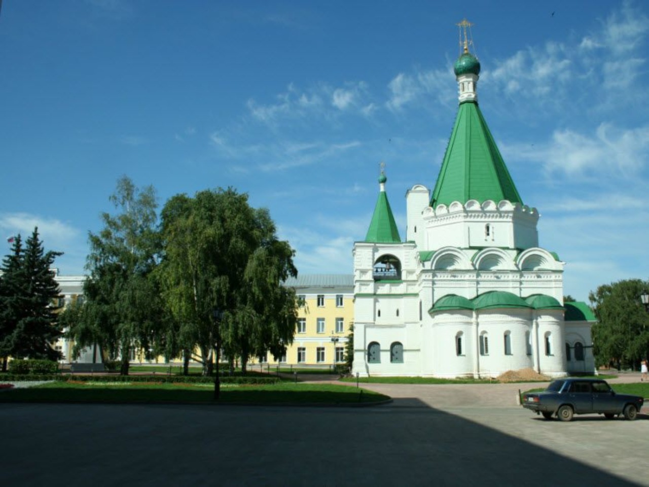 Индивидуальная экскурсия "Каменное ожерелье на Дятловых горах" - индивидуальная экскурсия в Нижнем Новгороде пешком длительностью 2 часа с количеством участников до 4 человек цена экскурсии 5400₽