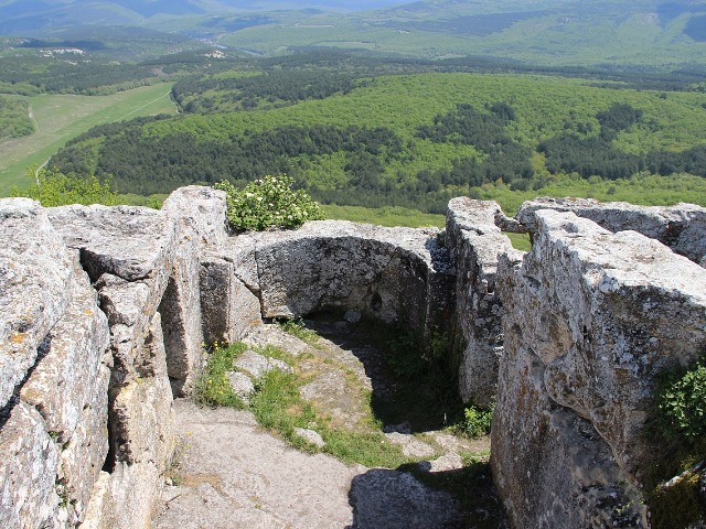 Город в поднебесье – Мангуп-Кале — фото 2