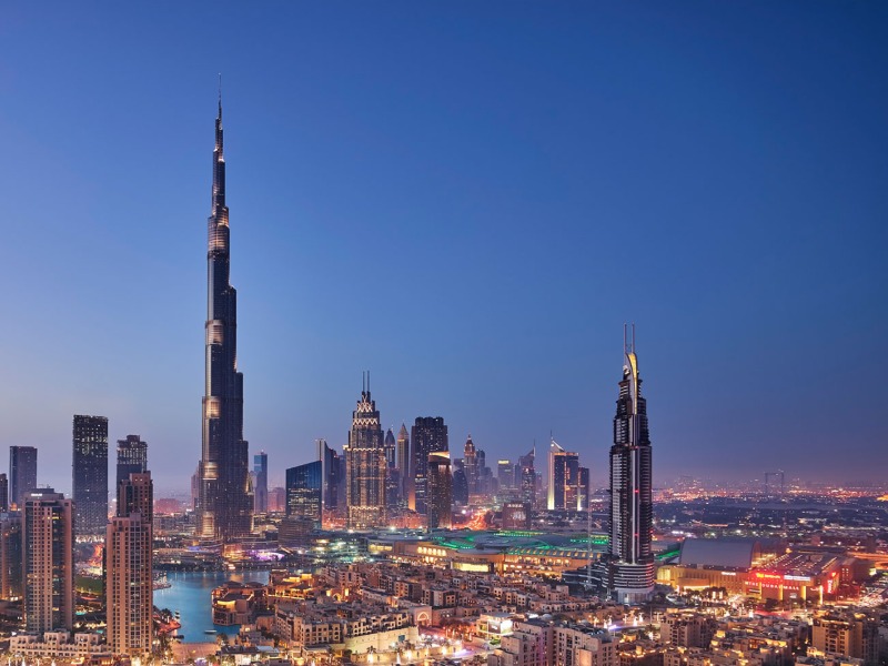 Обзорная экскурсия на высочайшее здание Burj Khalifa в Дубае - групповая экскурсия в Дубае длительностью 3 часа с количеством участников до 4 человек цена экскурсии 215$