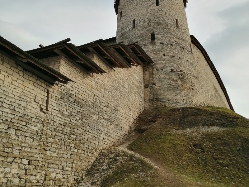 Башня Кутекрома, угловая башня Псковского Кремля  