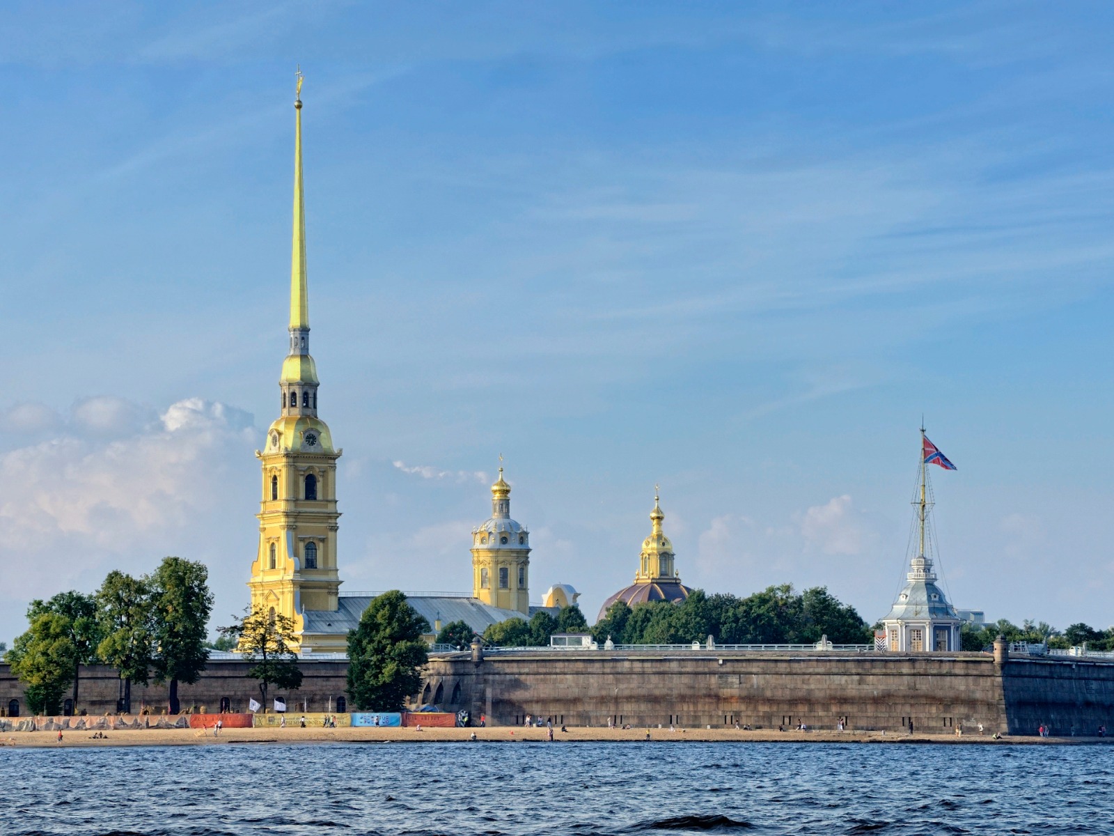 Петропавловская крепость в Санкт-Петербурге  