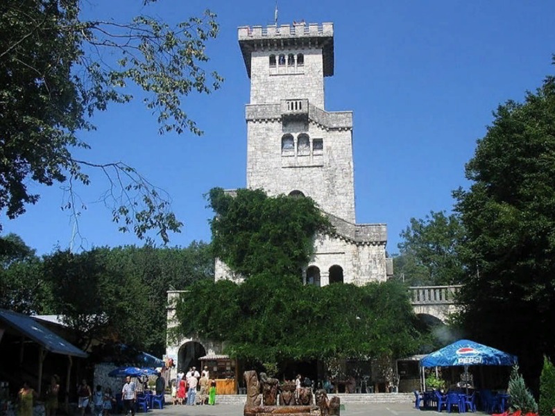Гора Ахун