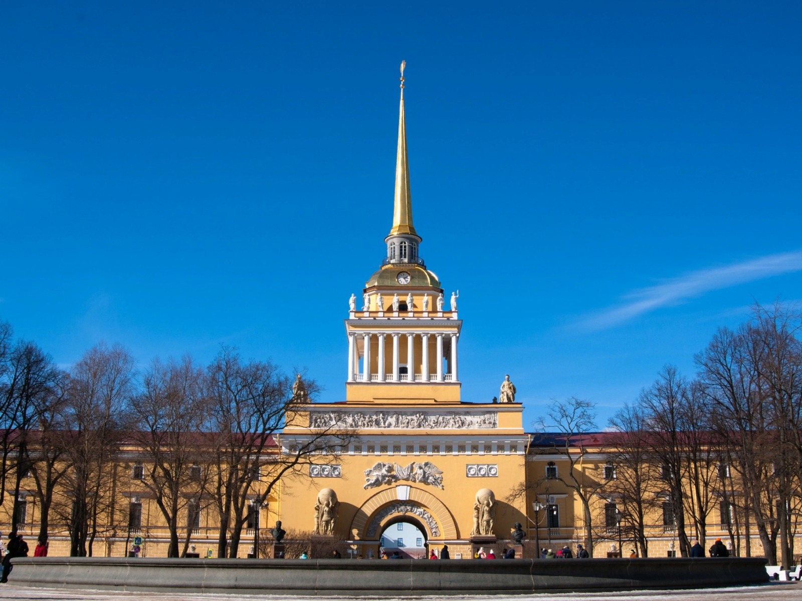 Главное Адмиралтейство в Санкт-Петербурге  