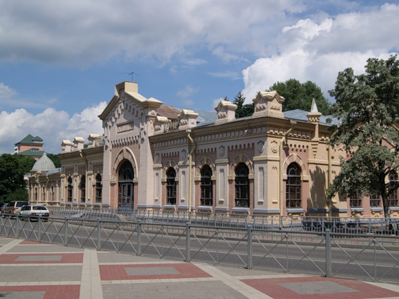 Железнодорожный вокзал в Кисловодске