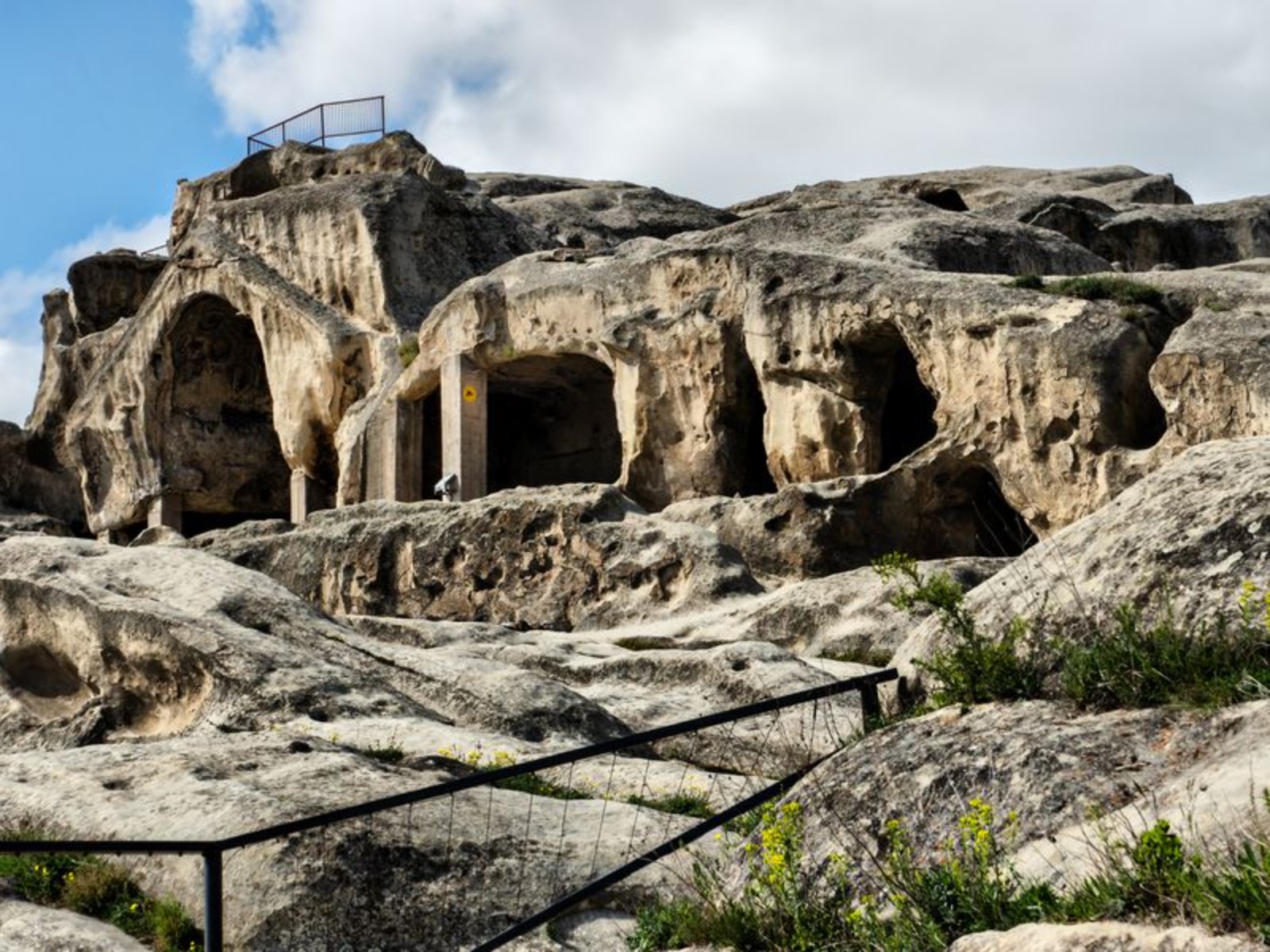 Пещеры в Грузии 