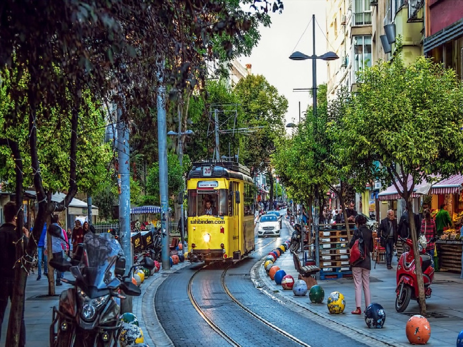 Старый трамвайчик в Стамбуле 