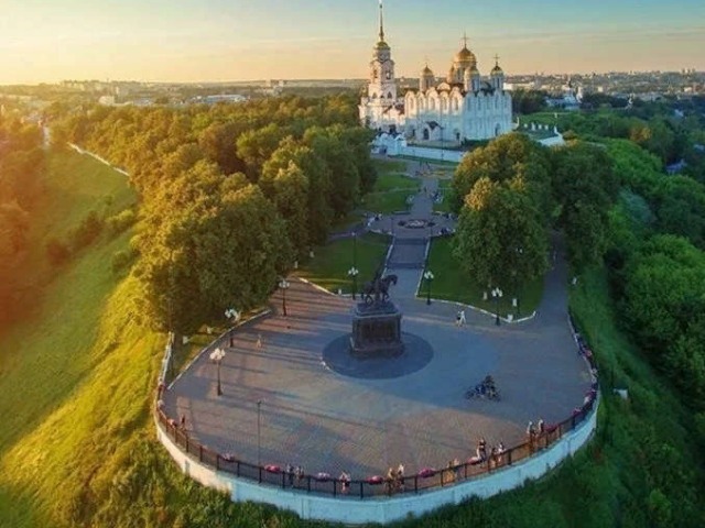 Индивидуальная экскурсия «Алмаз Золотого кольца — Владимир» — фото 3