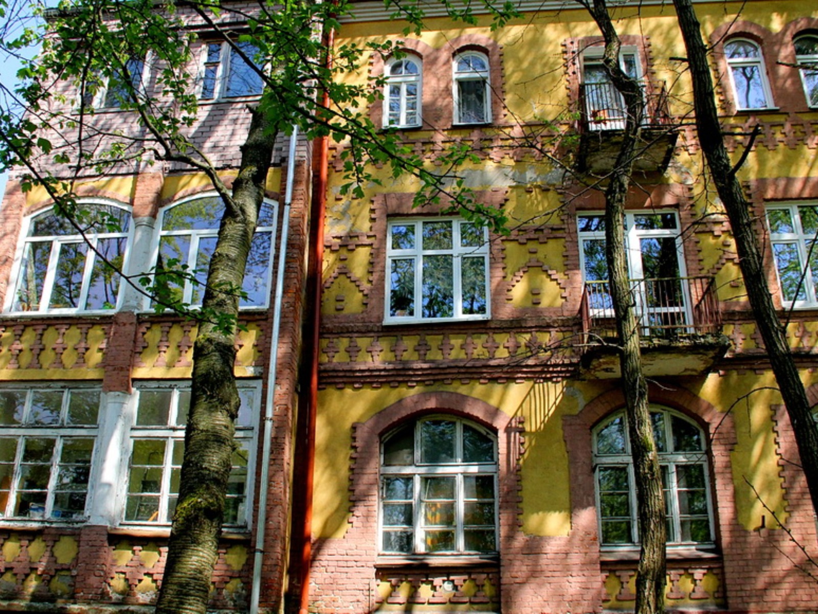 За этими фасадами прячется история Кенигсберга GuideGo.ru