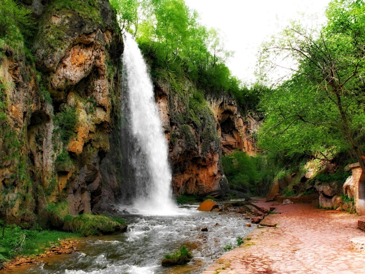 Поездка к Медовым водопадам в Карачаево-Черкесии | Цена 9350₽, отзывы, описание экскурсии
