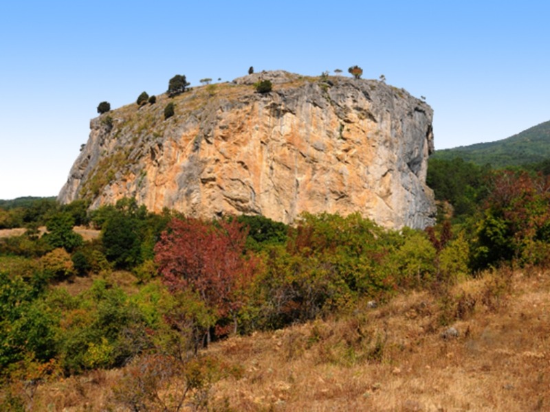 Скала Красный камень guidego.ru