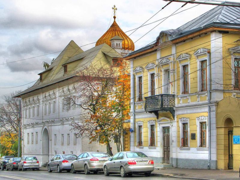 Пешеходная обзорная экскурсия по Пречистенке в Москве - индивидуальная экскурсия в Москве пешком длительностью 2 часа с количеством участников до 10 человек цена экскурсии 8000₽