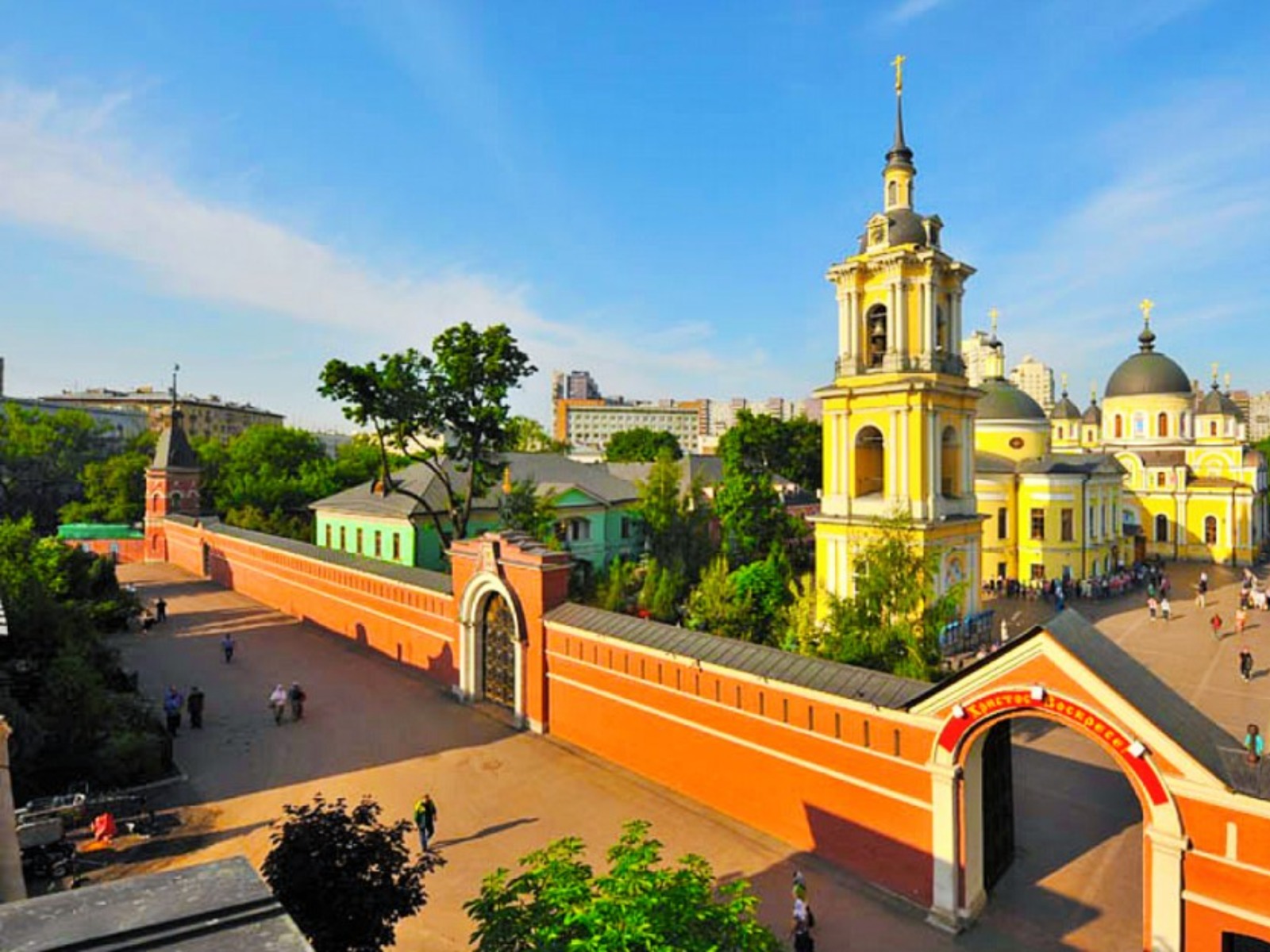 Панорама Покровского монастыря  