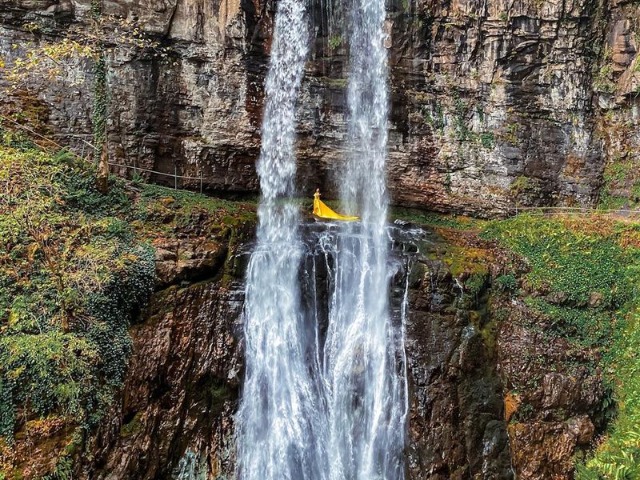 Обзорная экскурсия в группе из Гагры «Город-призрак Ткуарчал» — фото 3