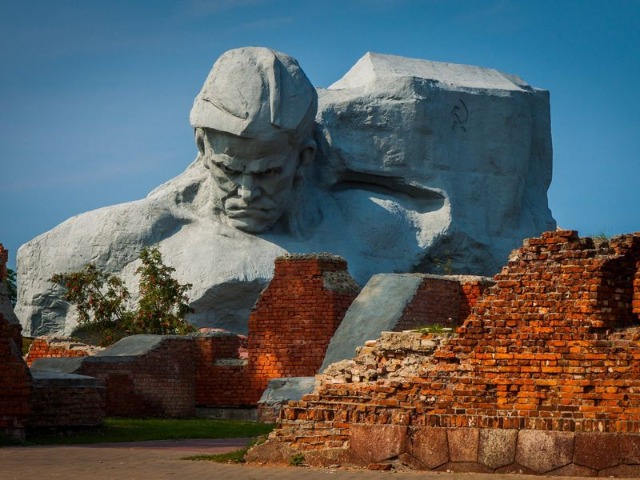 Экскурсия из Минска в Брест и крепость на машине — фото 2