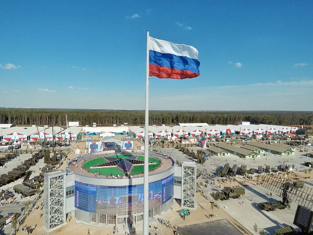 “1418 шагов к победе”: экскурсия в парк “Патриот” — фото 3