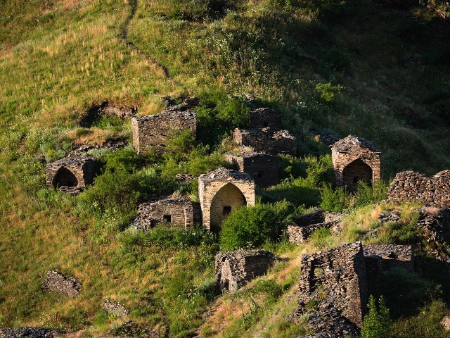 Индивидуальная экскурсия из Грозного в "Город мёртвых" Цой-Педе — фото 3