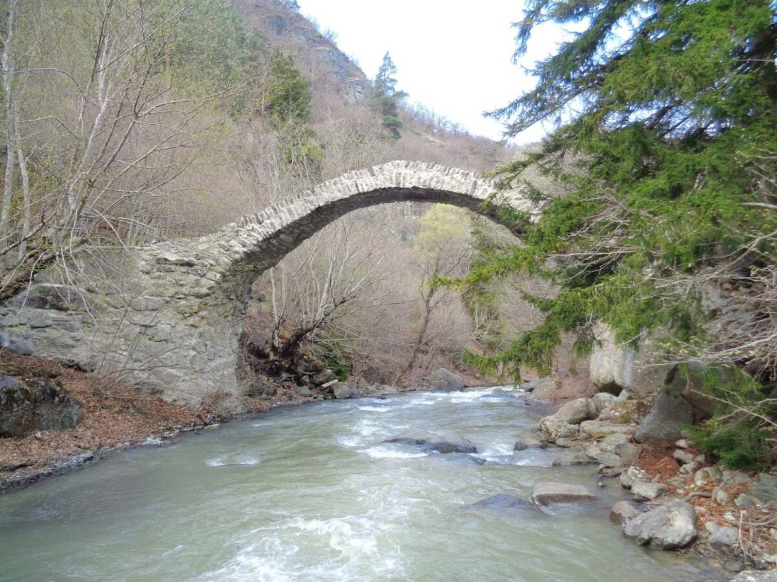 Старинные мосты - "фишечка" Грузии  