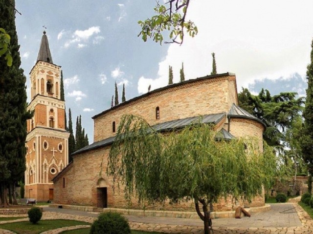 Обзорная экскурсия из Тбилиси в Кахетию с конной прогулкой — фото 2