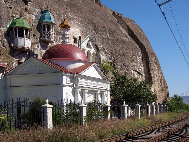 По древним монастырям Крымского полуострова — фото 3