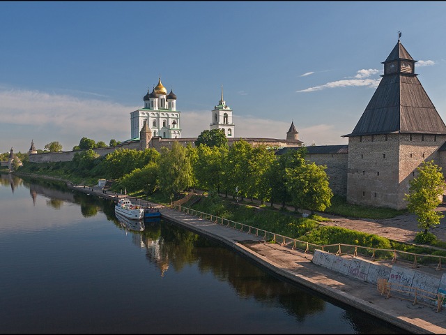Псков, Изборск, Печоры за один день — фото 2