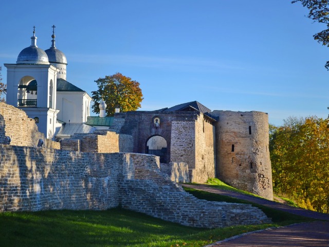 Псков, Изборск, Печоры за один день — фото 3