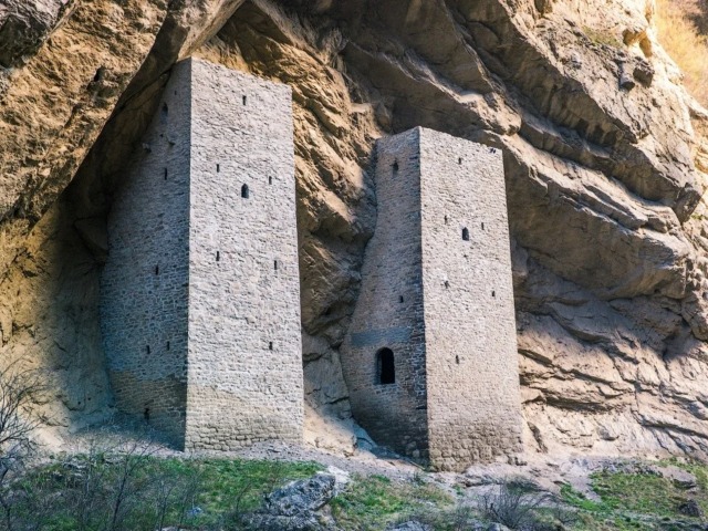 Летняя экскурсия из Грозного по Чечне: озера, водопады, башни — фото 3