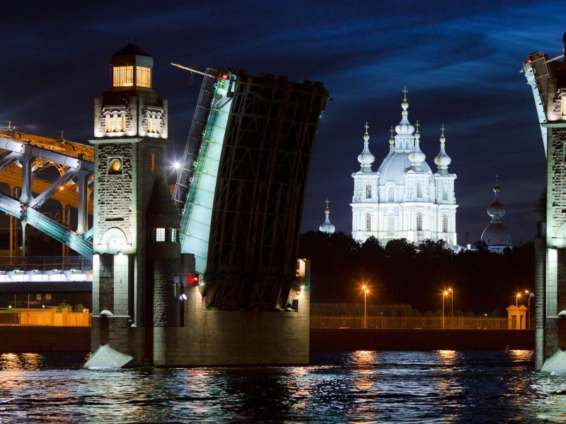 Ночной развод мостов - эксклюзив Северной столицы  