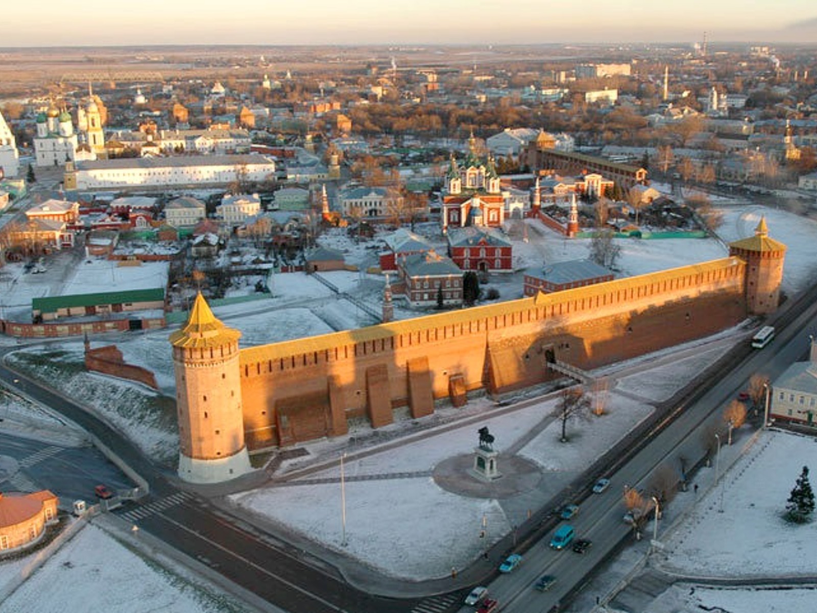 Коломенский кремль: вид сверху  