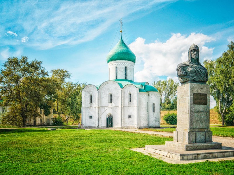 Старинное очарование Переславля: пешая экскурсия - индивидуальная экскурсия в Переславле-Залесском пешком длительностью 2 часа с количеством участников до 4 человек цена экскурсии 7300₽