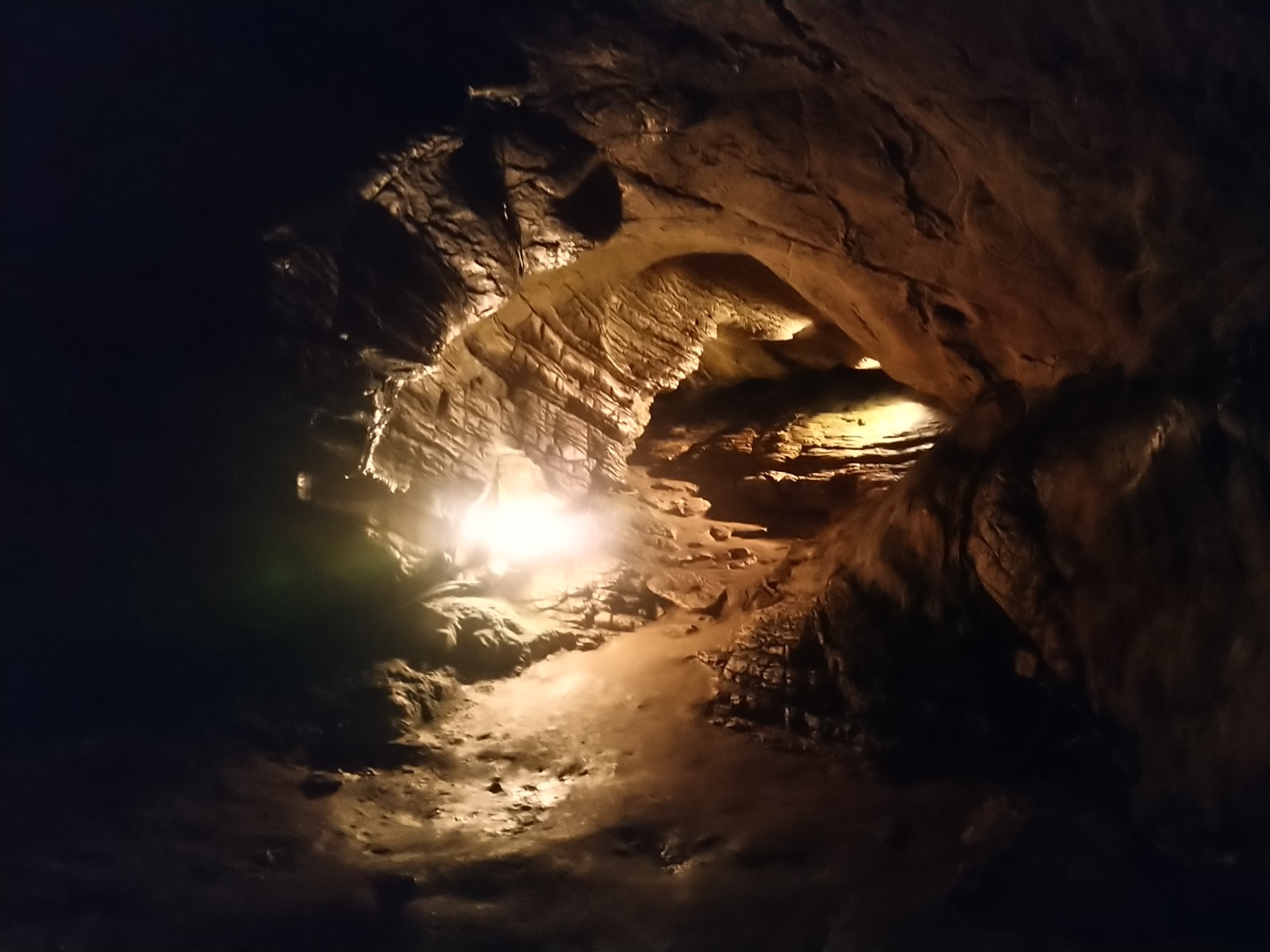 Ахштырская пещера 