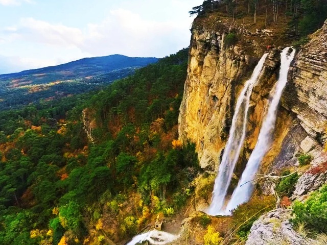 Обзорная экскурсия из Алушты в Ливадийский дворец и на Ай-Петри — фото 3
