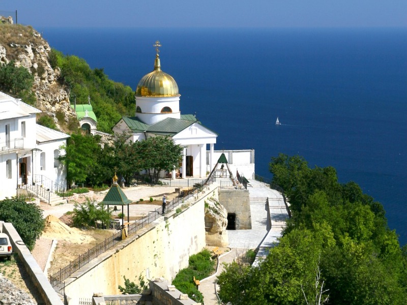 Вид Георгиевского монастыря guidego.ru