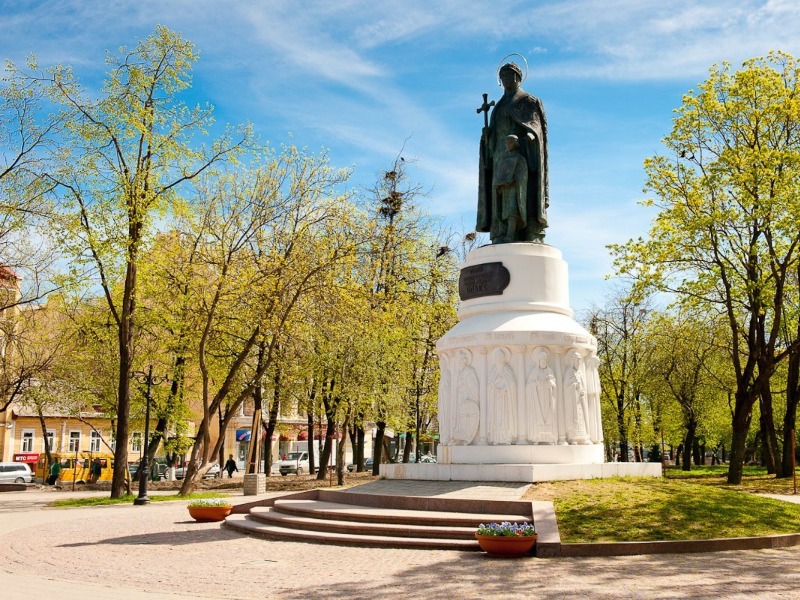 Монумент княгине Ольге