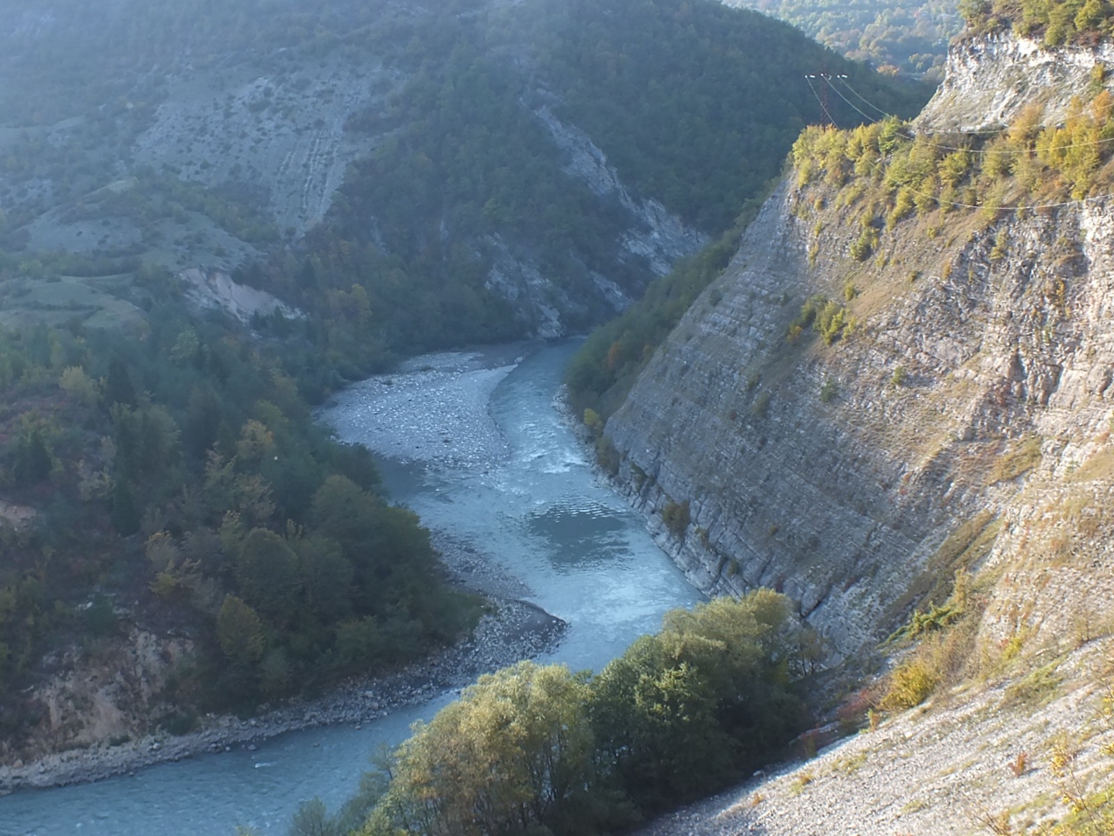 Ущелье реки Риони 