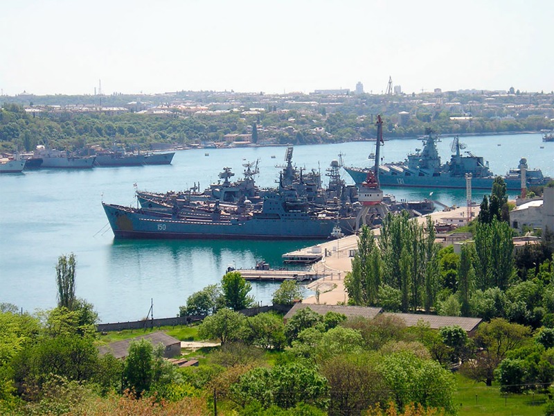 В бухте Голландия guidego.ru