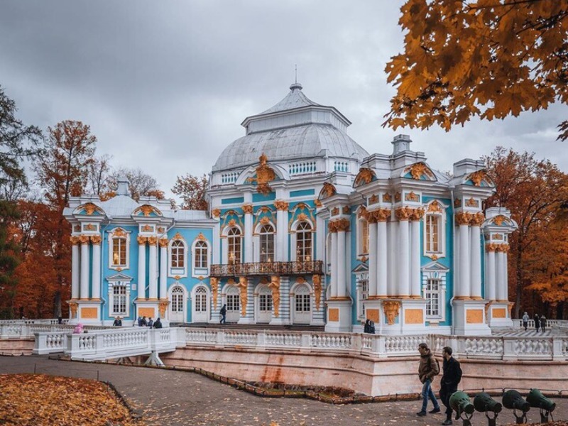 Красоты Царского Села с Янтарной комнатой - индивидуальная экскурсия в Санкт-Петербурге на машине гида длительностью 5 часов с количеством участников до 4 человек цена экскурсии 17800₽