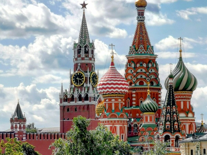 Экскурсия-прогулка у древних стен Кремля - индивидуальная экскурсия в Москве пешком длительностью 1.5 часа с количеством участников до 4 человек цена экскурсии 7900₽
