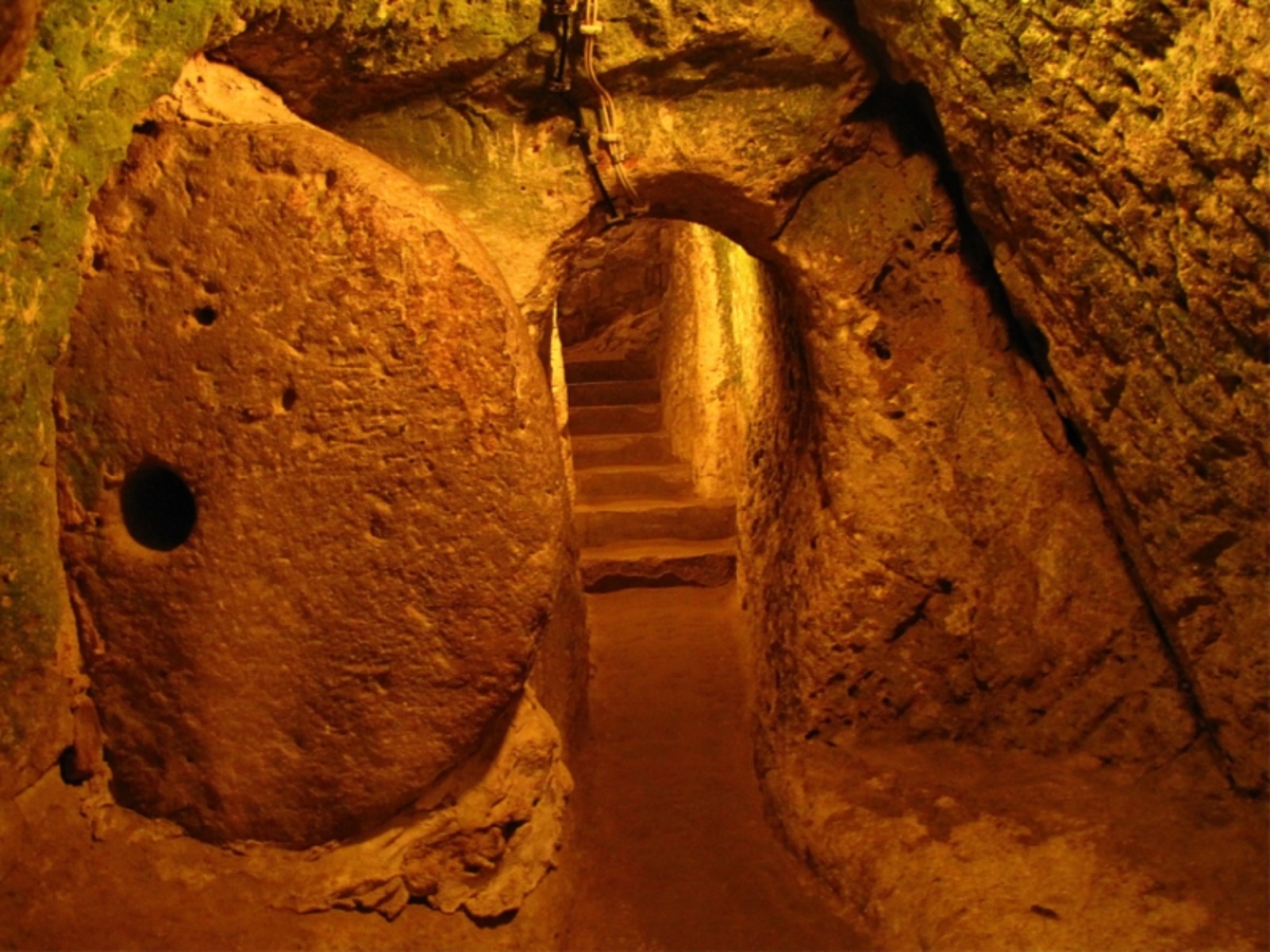 Подземный город в Каппадокии  
