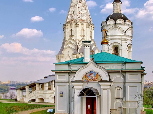 Обзорная экскурсия в царскую резиденцию Коломенское — фото 2